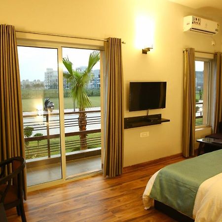 Anandam Clarks Inn Suites Vrindāvan Εξωτερικό φωτογραφία