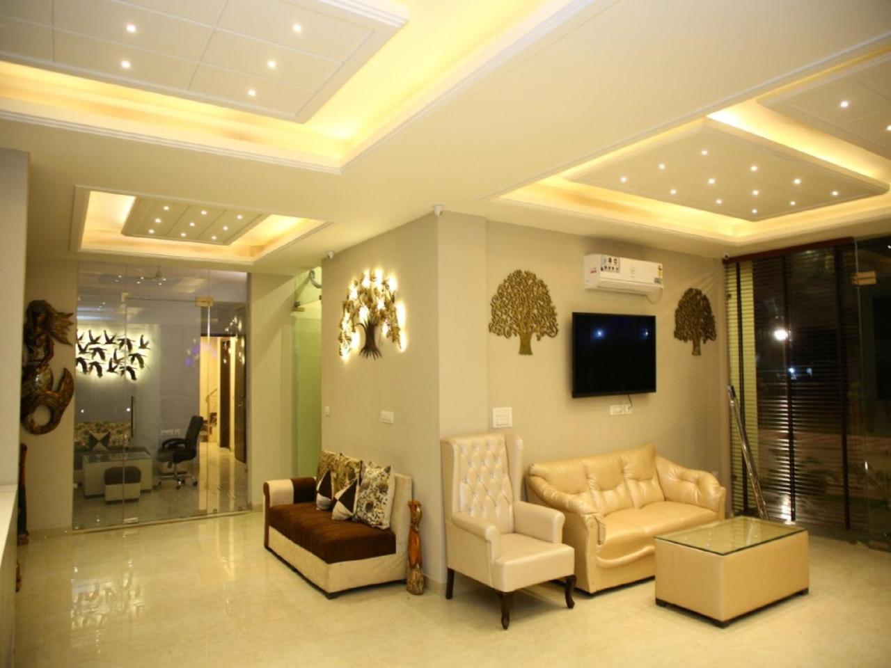 Anandam Clarks Inn Suites Vrindāvan Εξωτερικό φωτογραφία