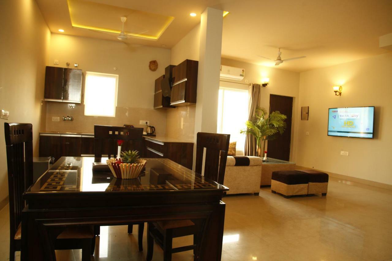 Anandam Clarks Inn Suites Vrindāvan Εξωτερικό φωτογραφία