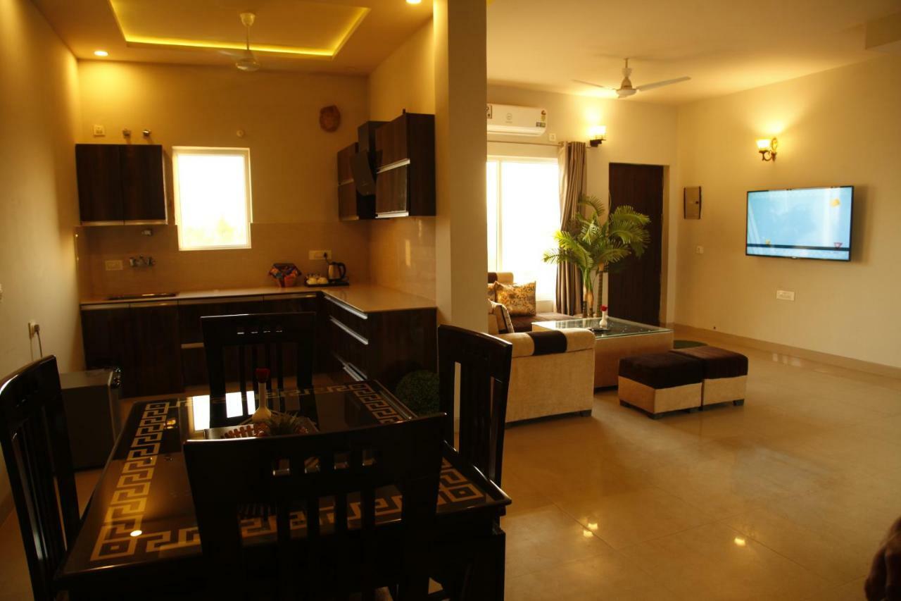 Anandam Clarks Inn Suites Vrindāvan Εξωτερικό φωτογραφία